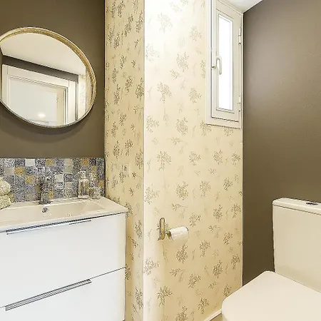 Nyaraló House In Front The Sea