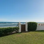 Hébergement de vacances House In Front The Sea Marbellac