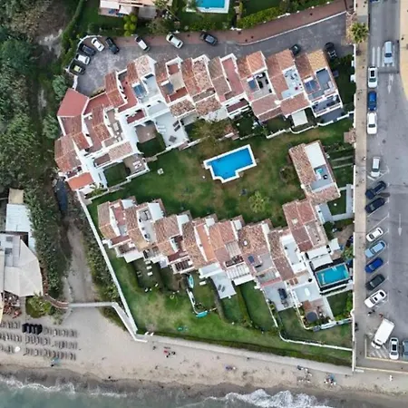 בית נופש House In Front The Sea *