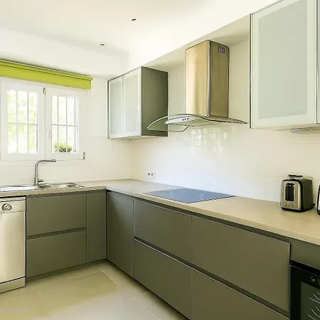 House In Front The Sea Tatil Evi